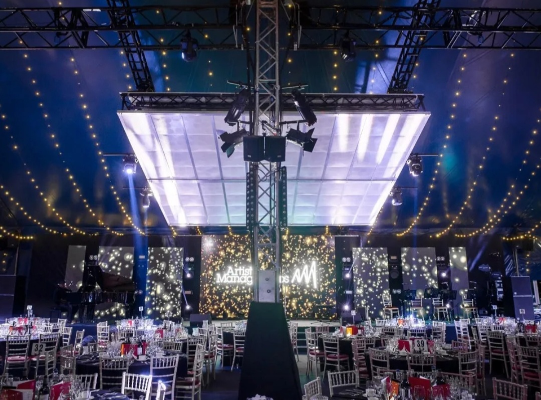 An impressive corporate gala dinner with event equipment hire ideas